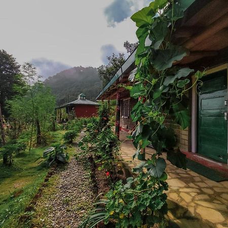 Zenoaks Homestay Almora Exterior photo