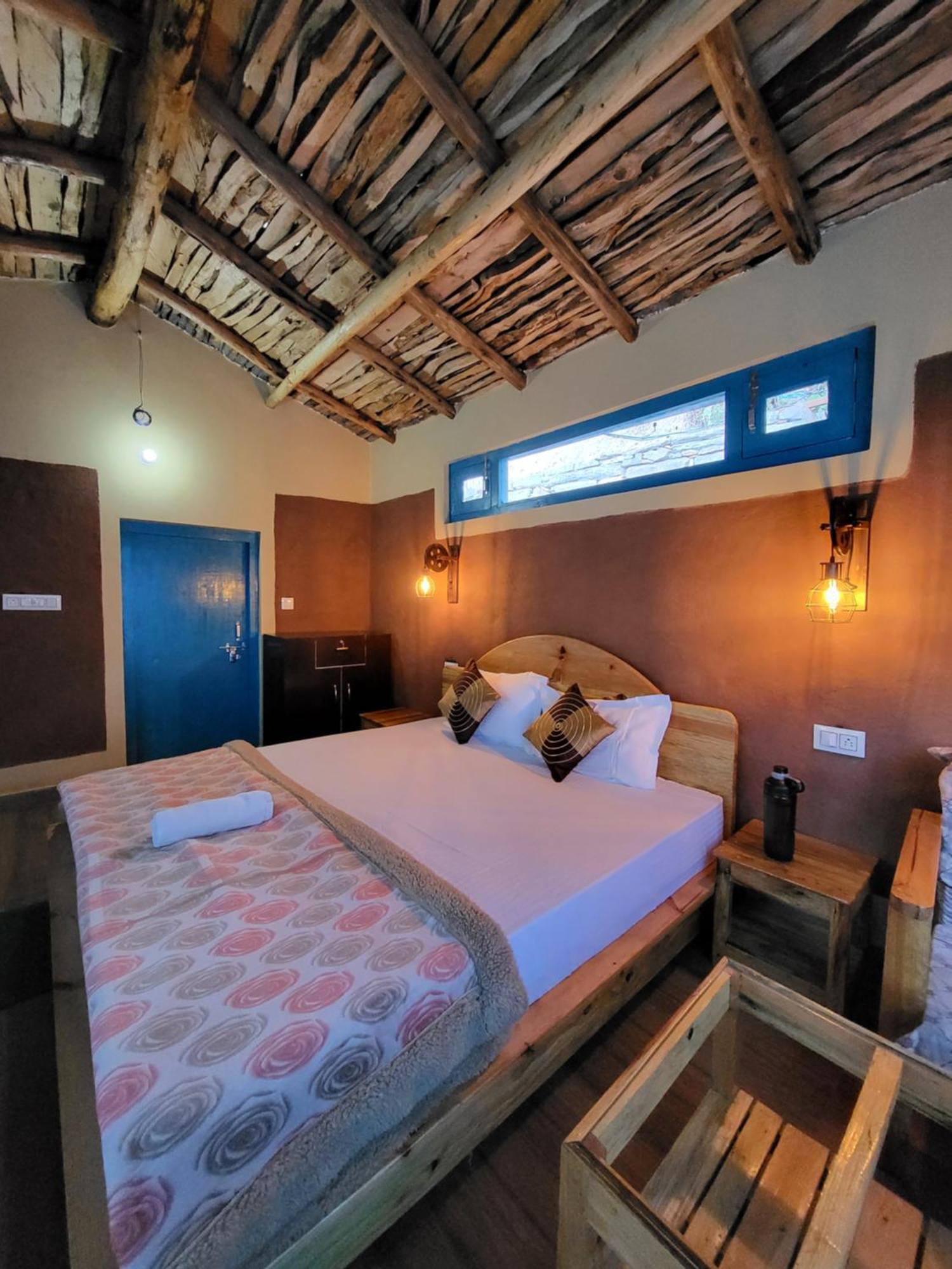 Zenoaks Homestay Almora Exterior photo
