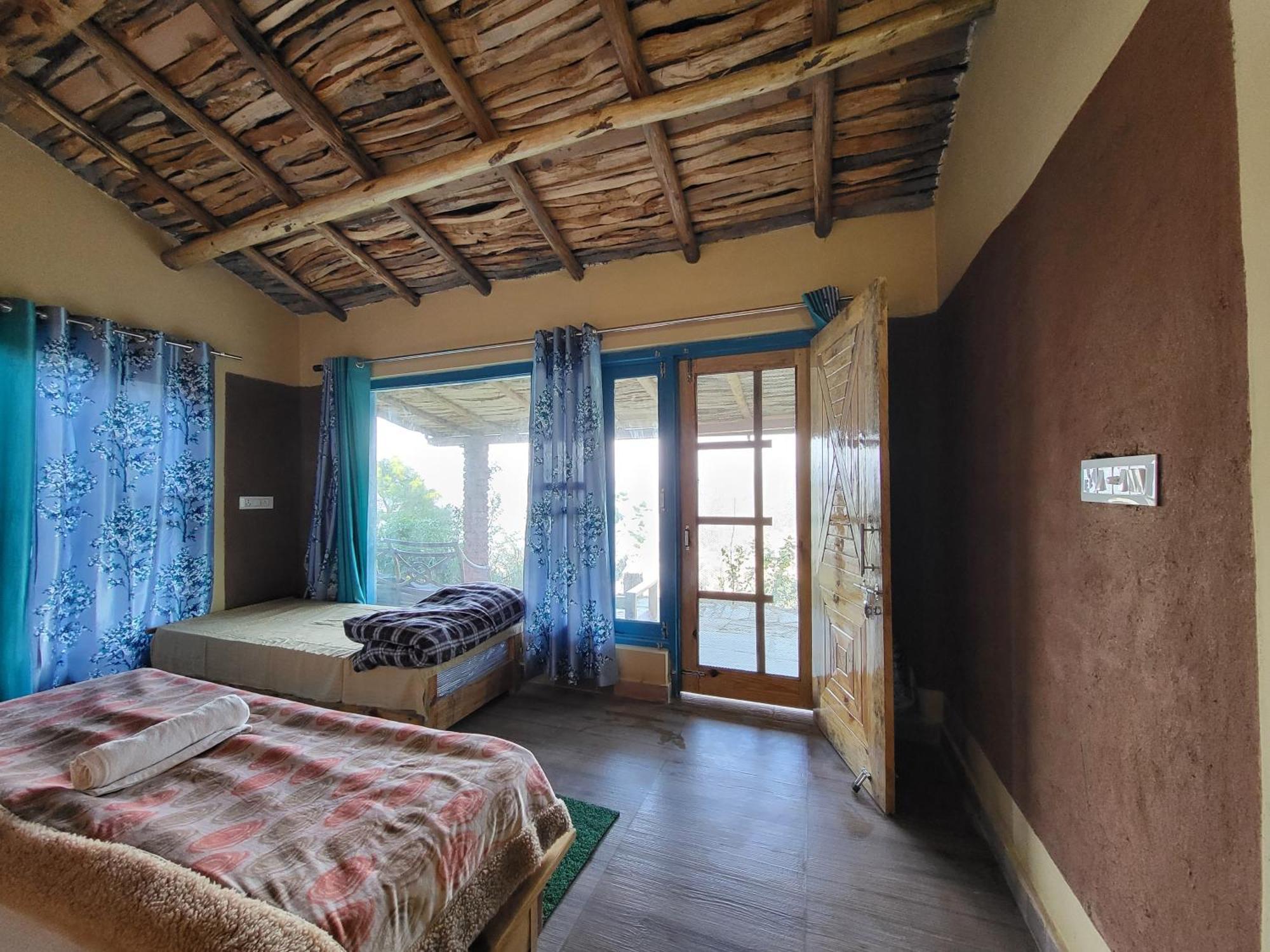 Zenoaks Homestay Almora Exterior photo