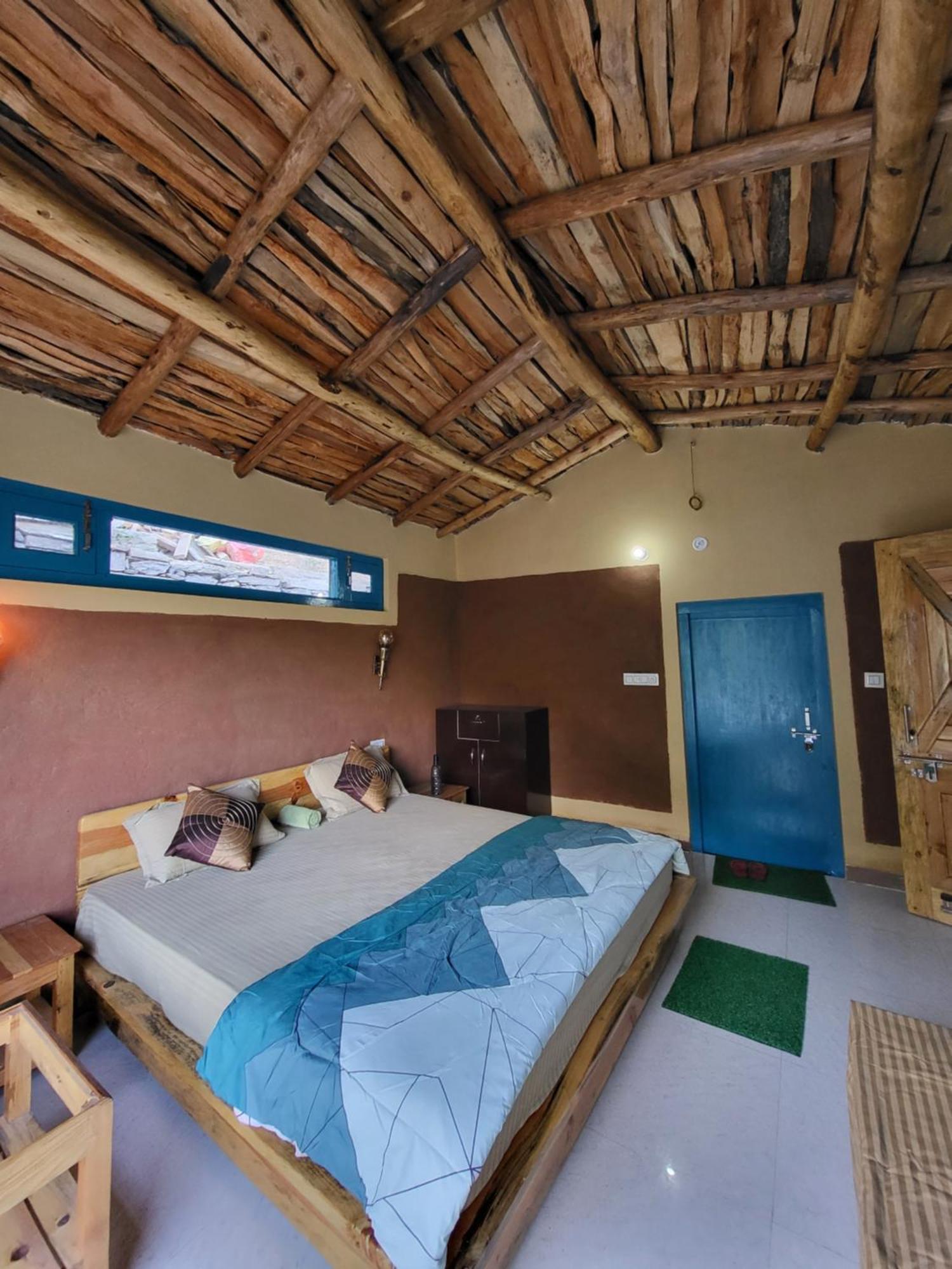 Zenoaks Homestay Almora Exterior photo