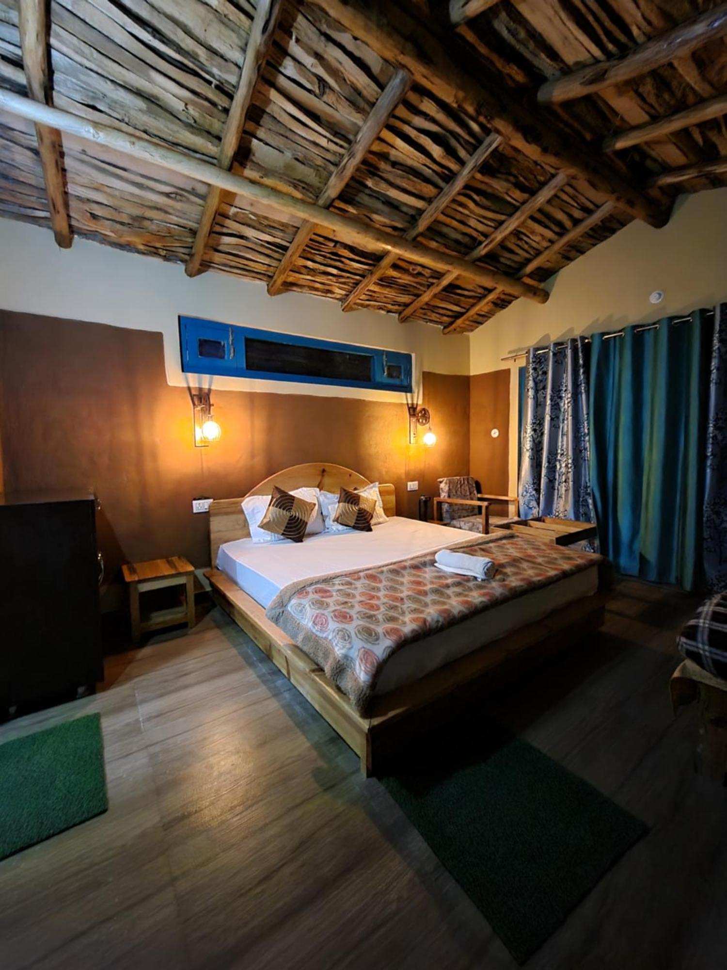 Zenoaks Homestay Almora Exterior photo