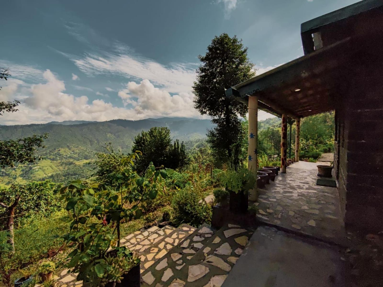 Zenoaks Homestay Almora Room photo